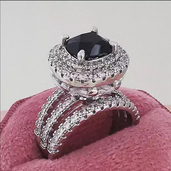 Jewelry - New Luxury 925 Silver Beautiful Sapphire Ring